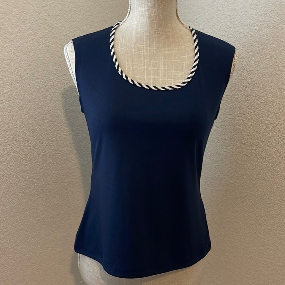 Women’s BePear Sleeveless Navy Blue Blouse Size Medium